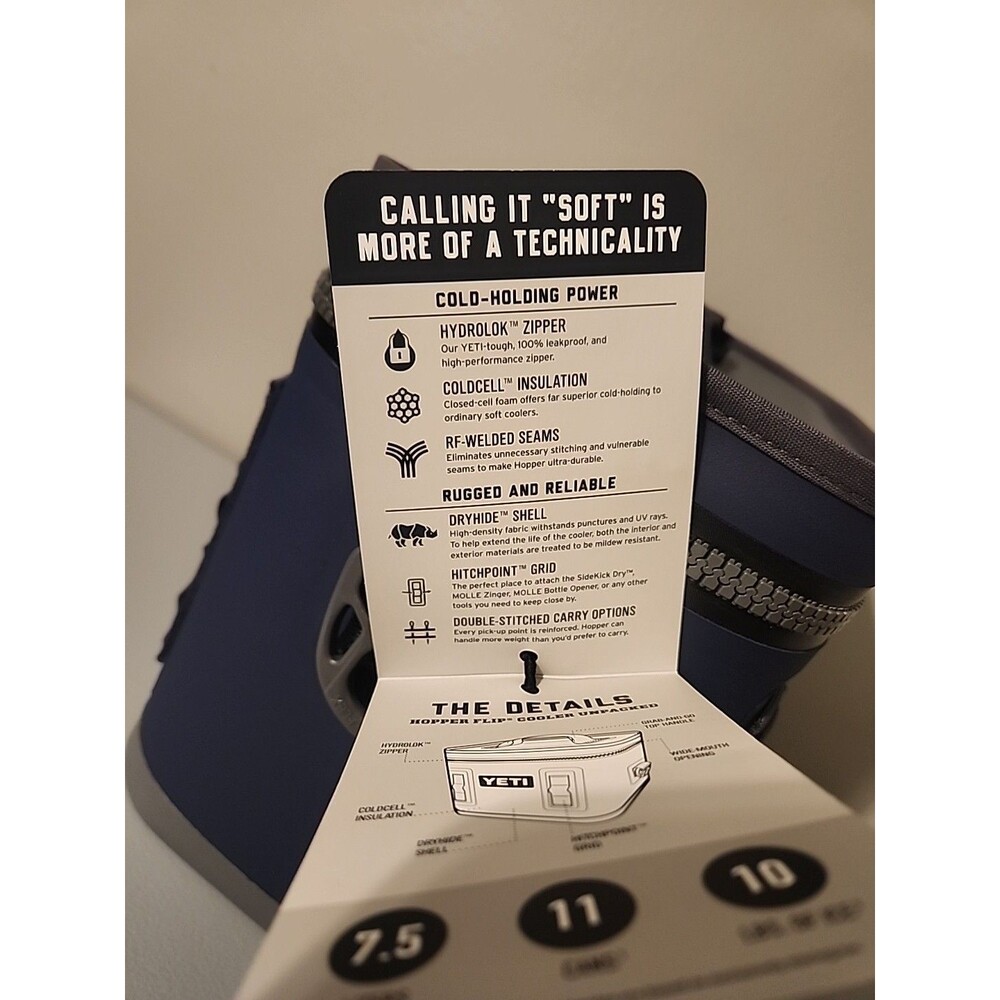 NWT Yeti Hopper Flip 8 Cutwater Portable Soft Small Cooler Navy Blue Grey - Picture 5 of 15